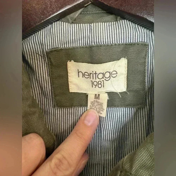 HERITAGE 1981, lightweight peacoat, army green, size medium, large buttons - Picture 2 of 4